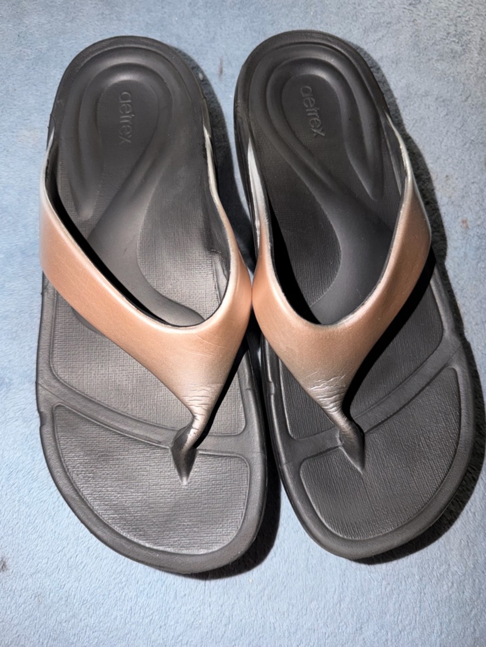 Aetrex Maui Orthopedic Bronze and Black Ergonomic Thong Sandals Size 8
